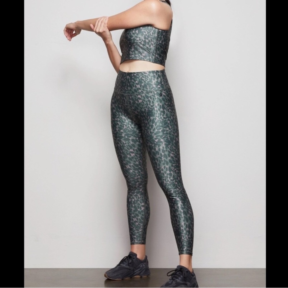 Good American Size 0 Core Power Workout Leggings - Picture 4 of 7